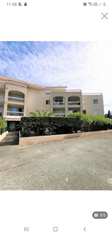 T2 Bord De Mer Avec Jardin Et Piscine Saint Aygulf Exterior foto